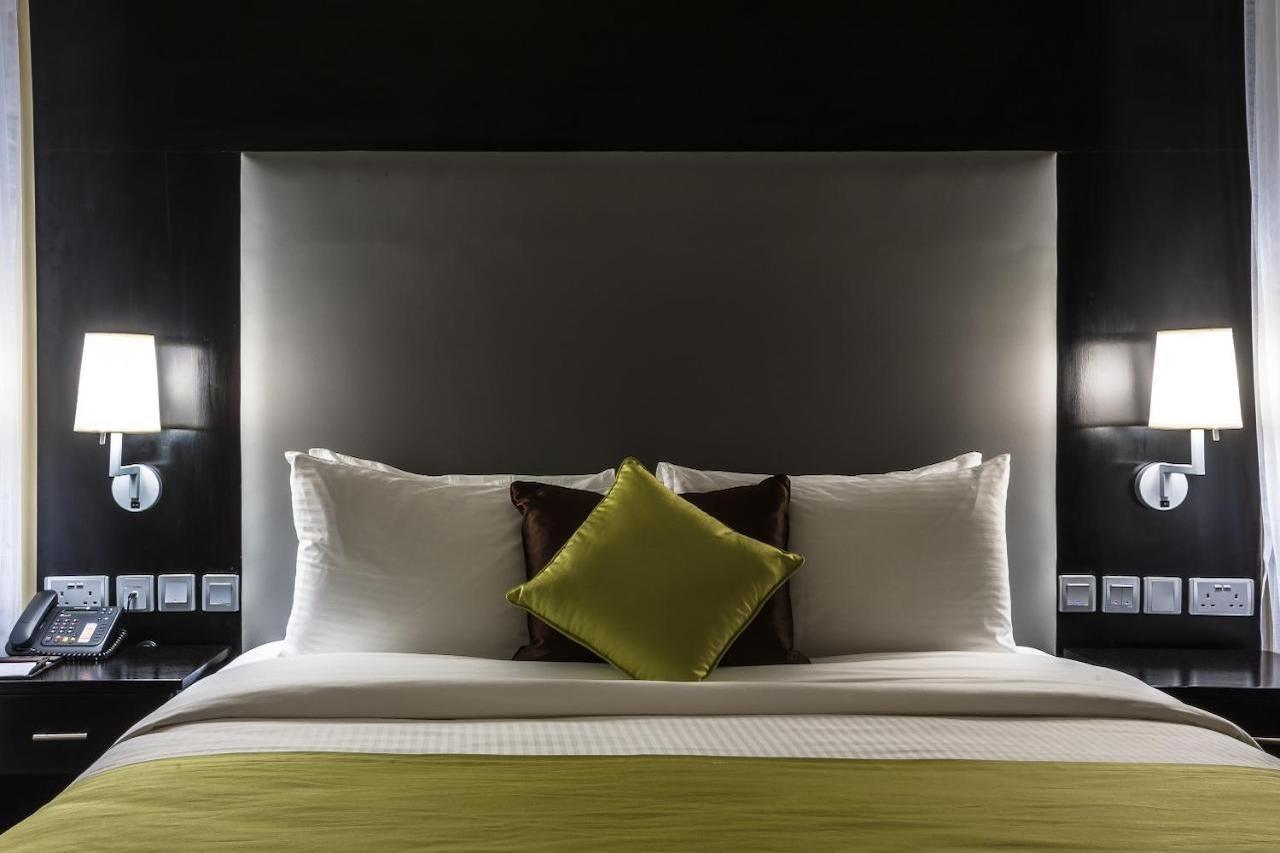 Acacia Premier Hotel キスム エクステリア 写真