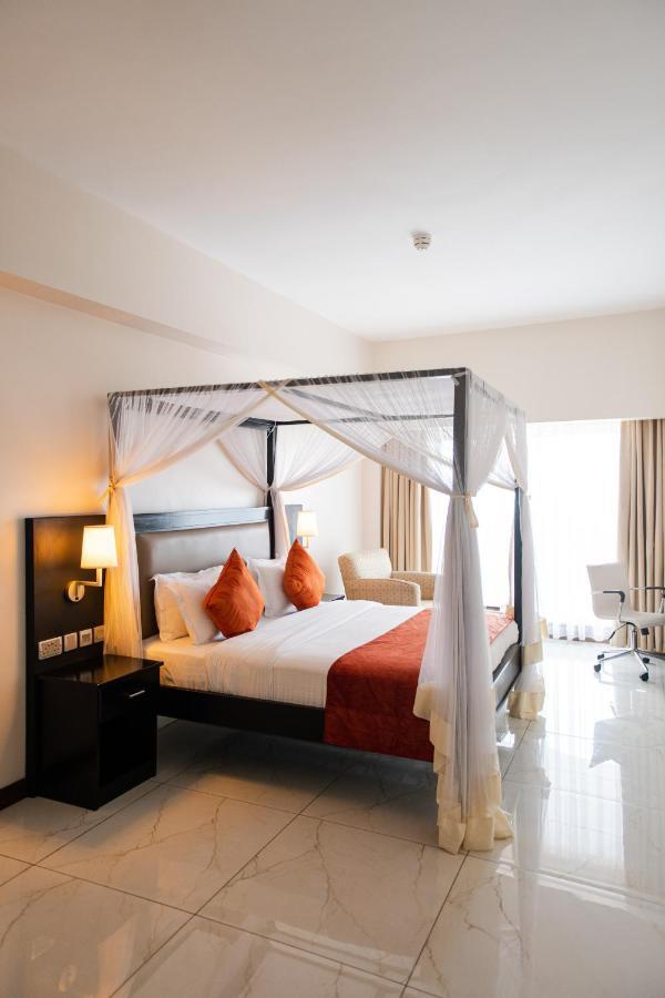 Acacia Premier Hotel キスム エクステリア 写真