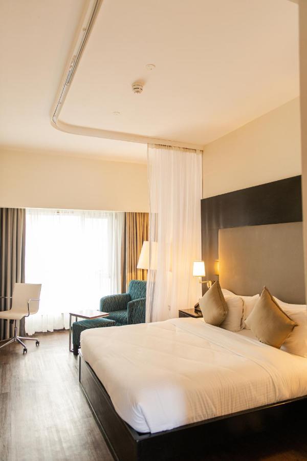 Acacia Premier Hotel キスム エクステリア 写真