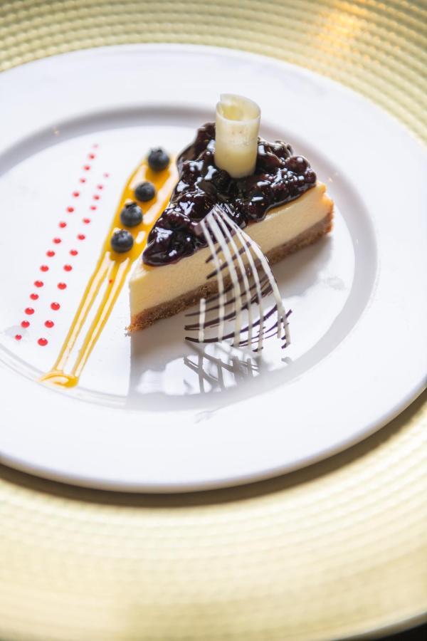 Acacia Premier Hotel キスム エクステリア 写真