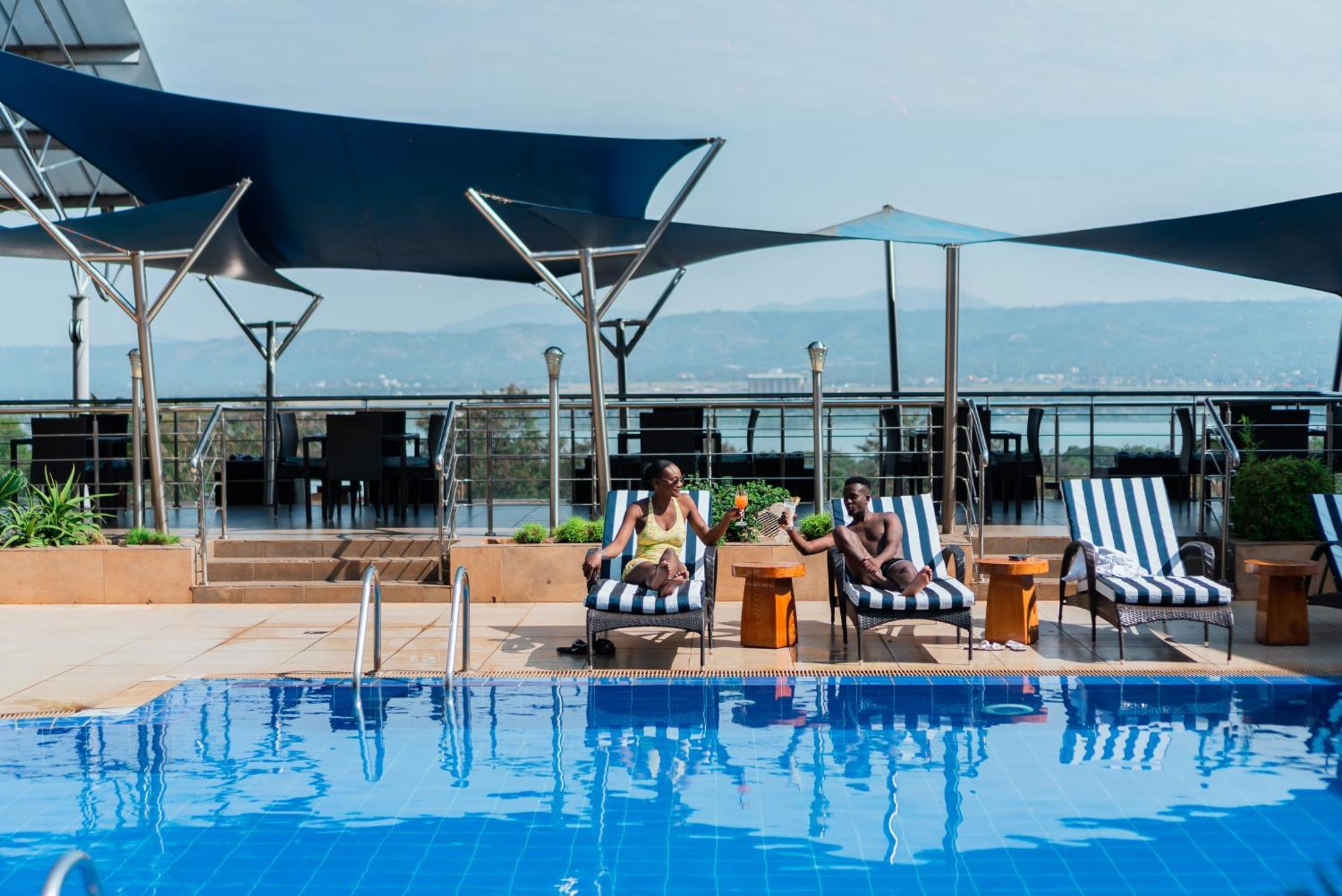 Acacia Premier Hotel キスム エクステリア 写真