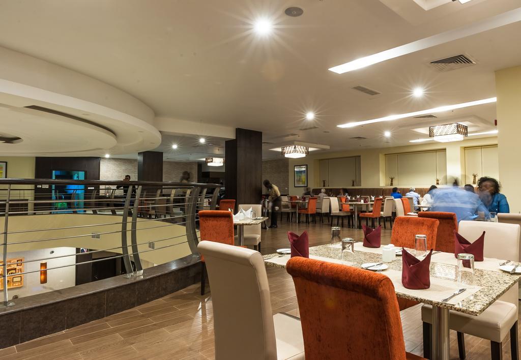Acacia Premier Hotel キスム エクステリア 写真